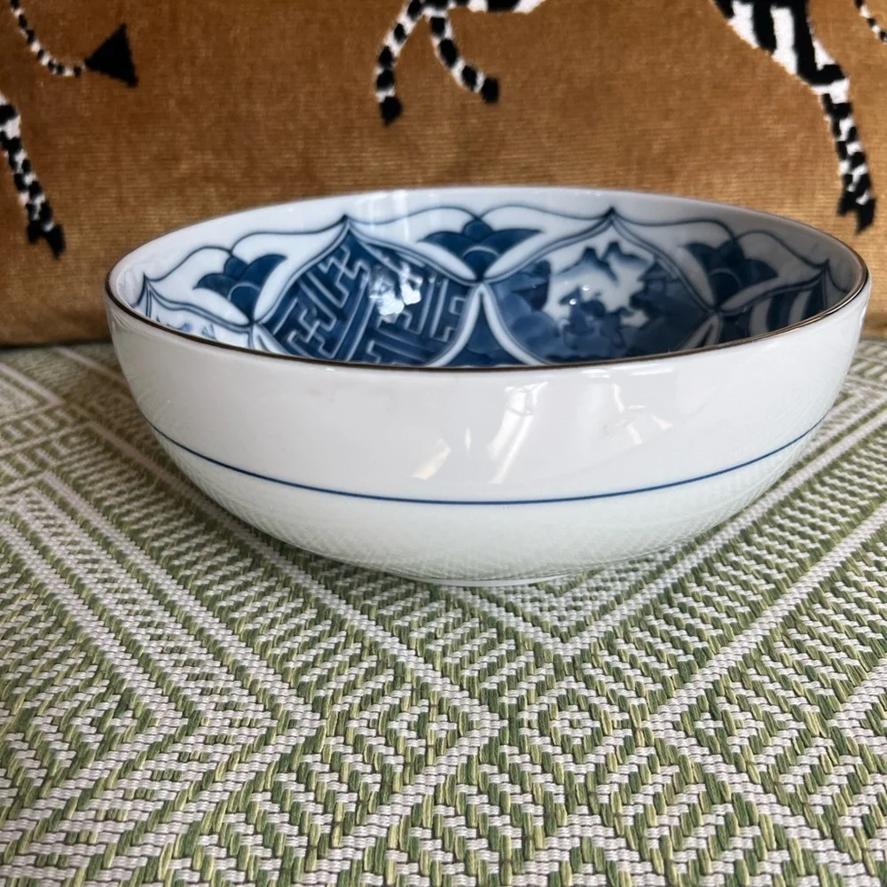 Vintage 1950s Chinese Batavia Ware Blue and White Bowl With Tree Hawk Bird - Picture 4 of 7